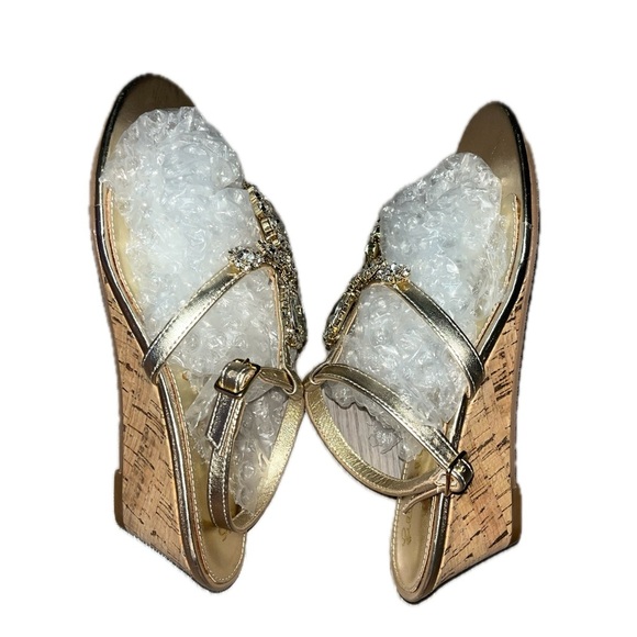 Lilly Pulitzer Glamorous Gold and Silver Jeweled Sandals with Ankle Straps, 7.5M - Picture 8 of 14